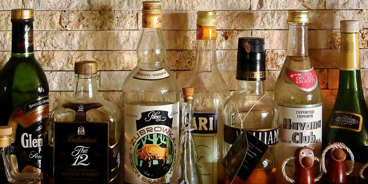 alcohol-1569440_1280